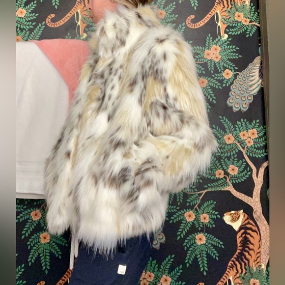 NWT Zara ZW COLLECTION FAUX FUR SHORT COAT - Picture 11 of 13